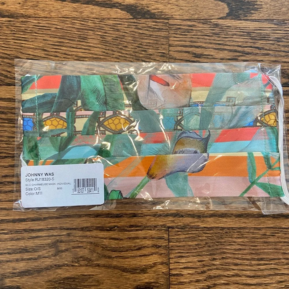 NWT Johnny Was silk face mask